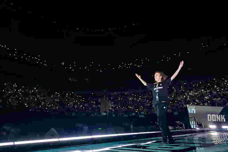 网友爆料：OMG上单Cube疑似要跑路去做陪玩？